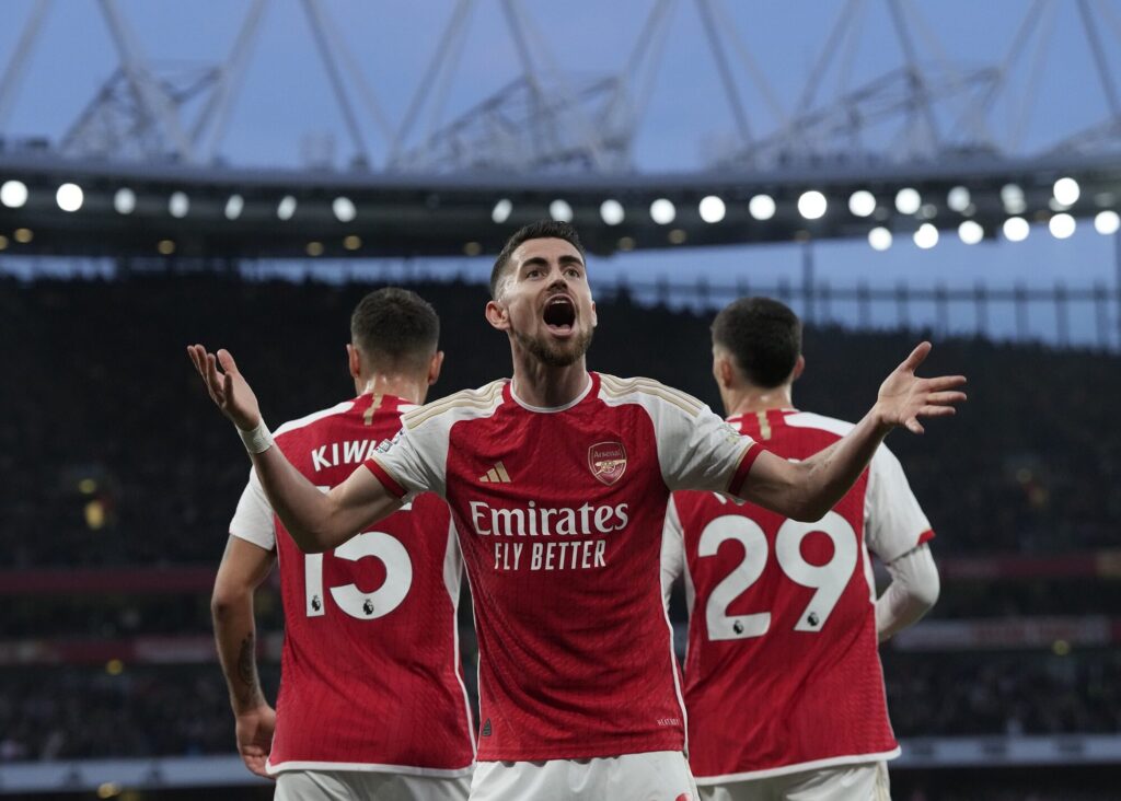 ข่าวบอลวันนี้ ฟอร์ม 5 นัด ตัวจริงคาดการณ์ ราคาไหล เช็กเรท ufabet168"